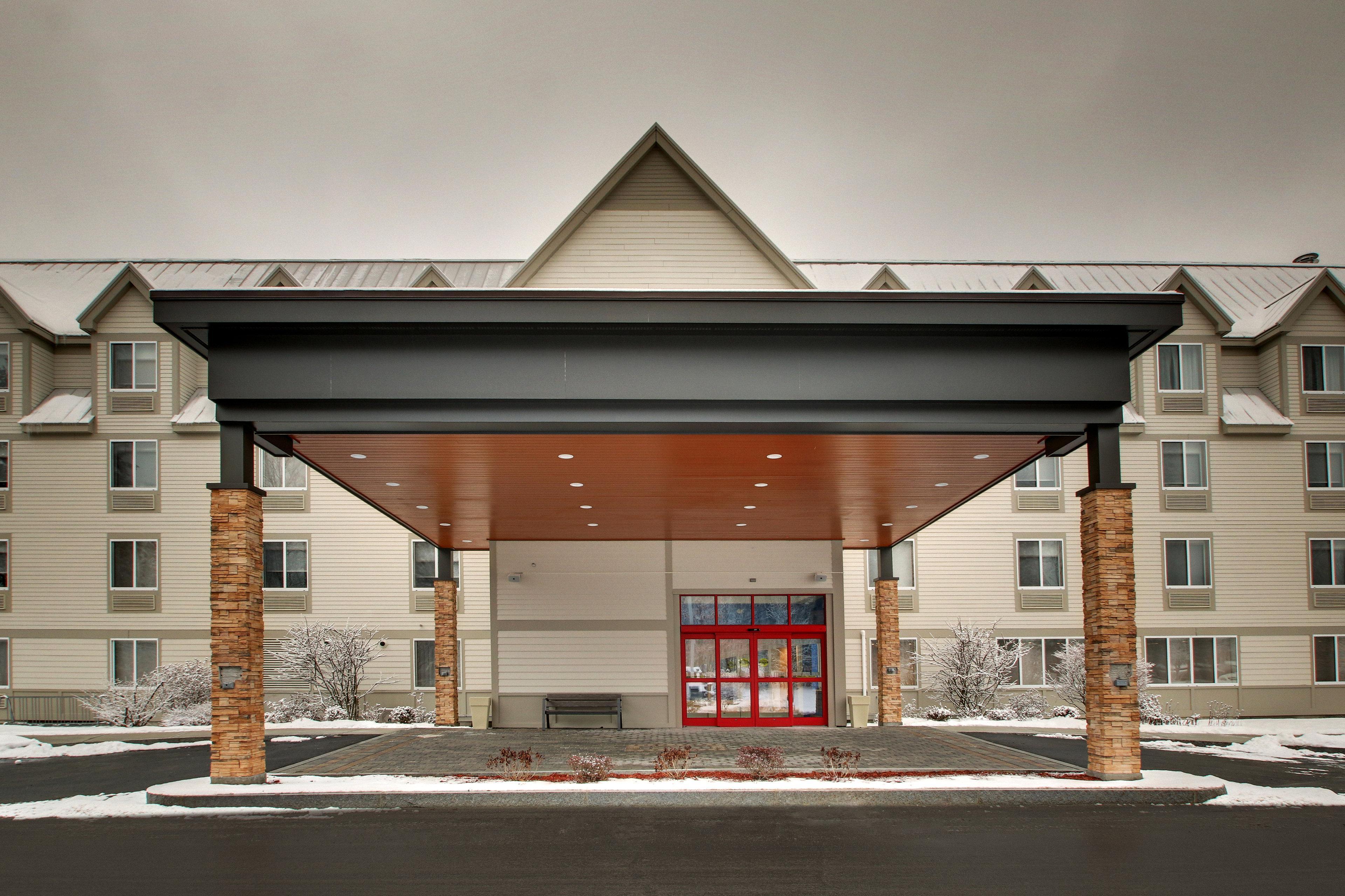 Holiday Inn Express & Suites - Lincoln East - White Mountains By Ihg Exterior foto